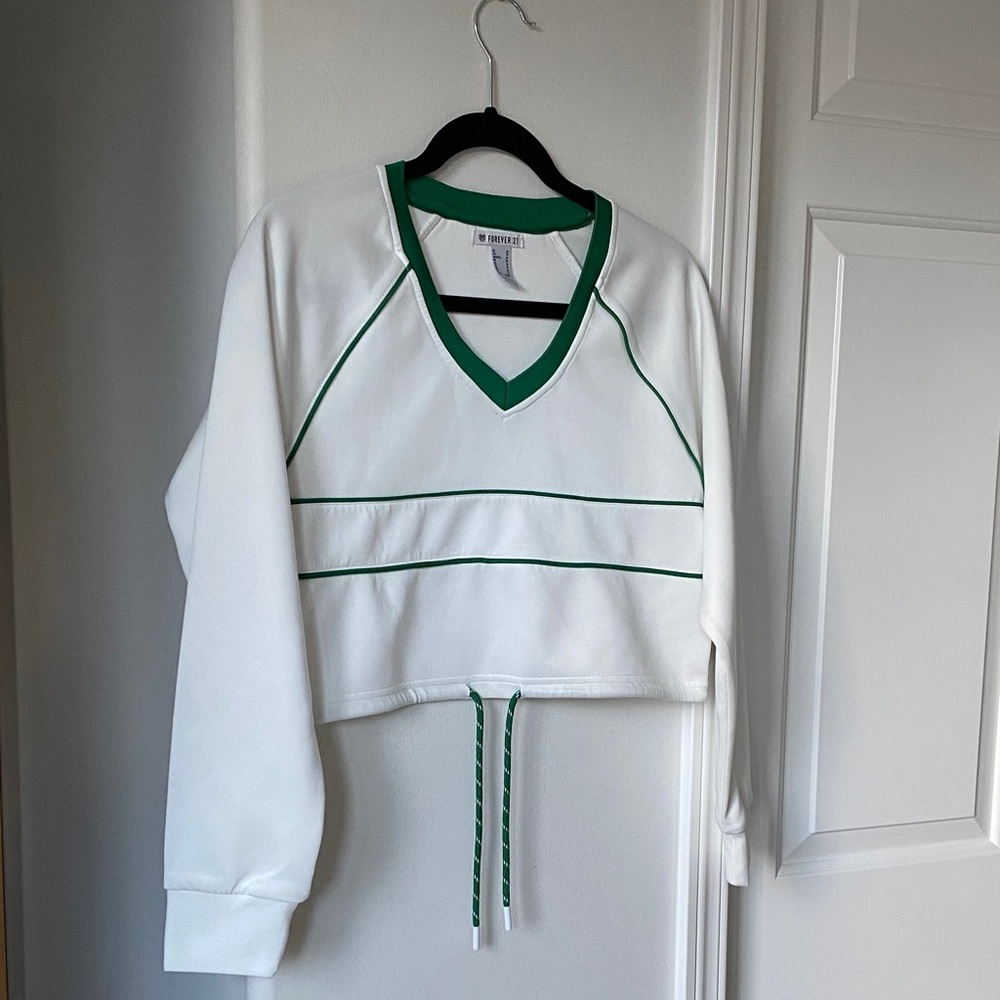 Forever 21 - White and Green V-Neck Cropped Athletic Casual Shirt